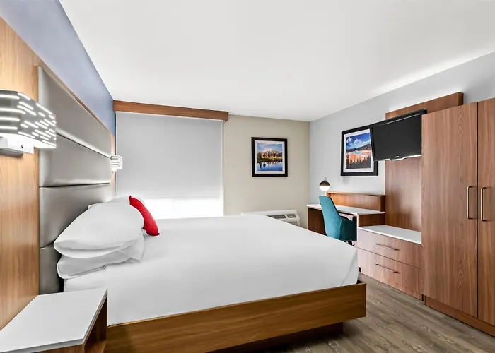 Hotel Red Lion & Conference Center