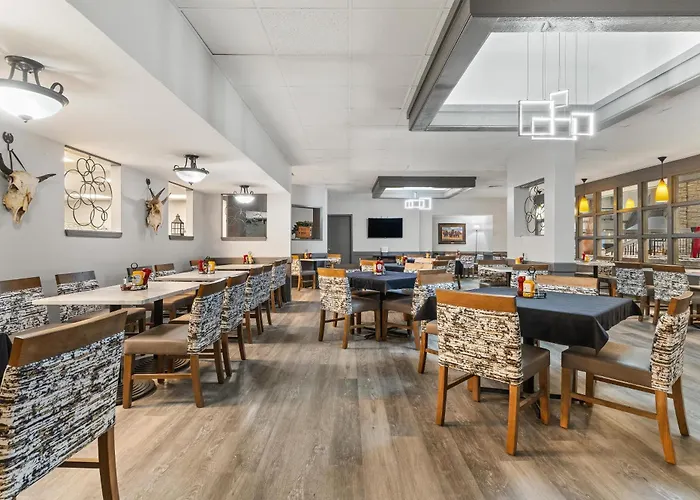 Red Lion & Conference Center Hotel